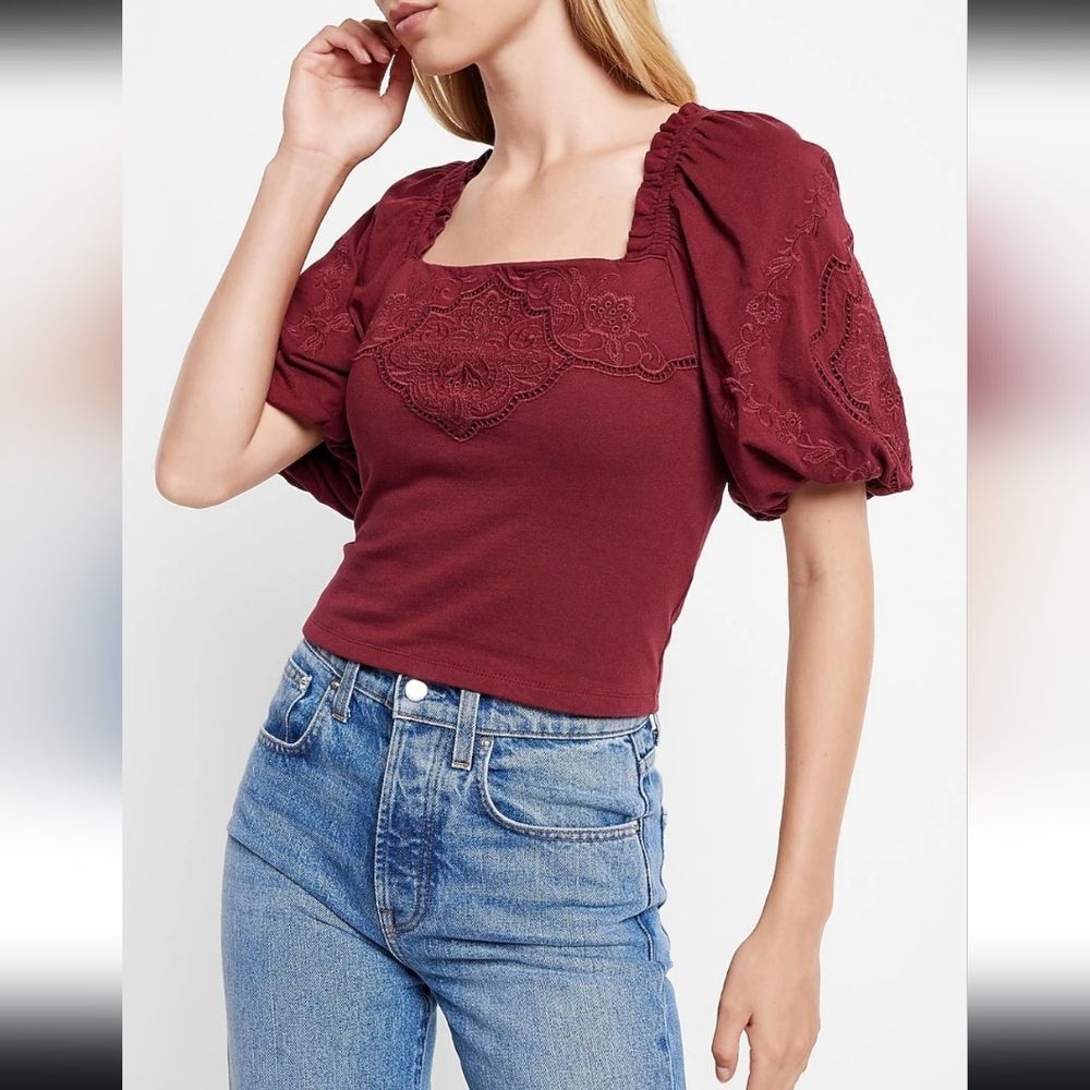 NWOT Express Embroidered Square Neck Puff Sleeve Top Small Red